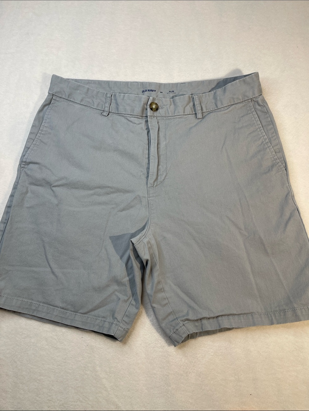 Old Navy SLIM Men's Light Gray Flat Front Chino Shorts SIZE 36